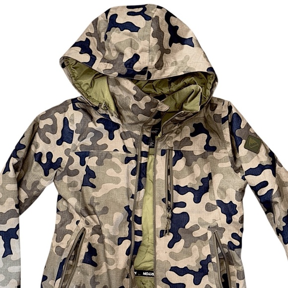 Burton Women's Prowess Insulated Jacket size SMALL Camo - Picture 3 of 9